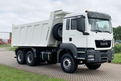 Six Wheel Truck