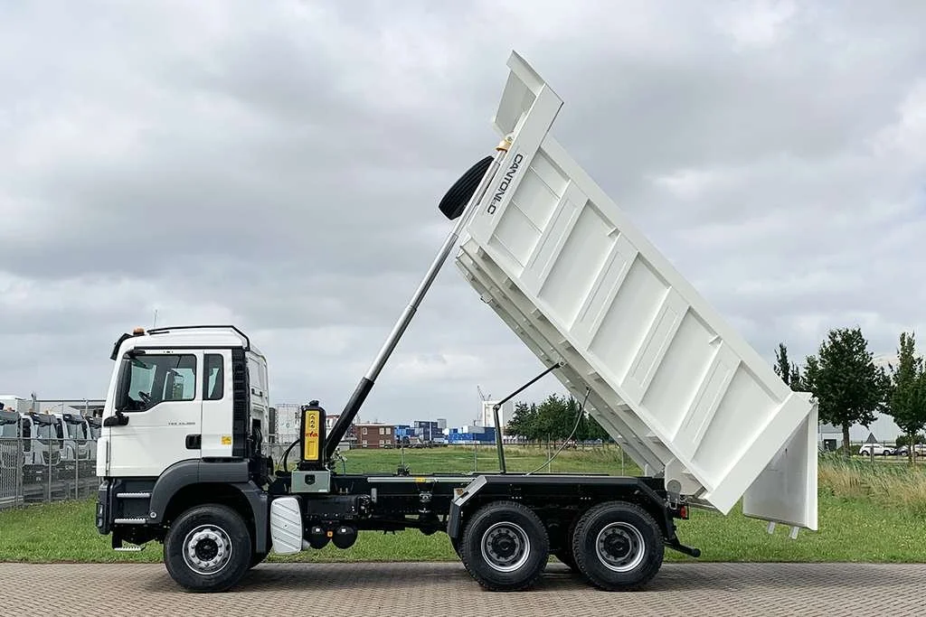 Six Wheel Truck - Image 6